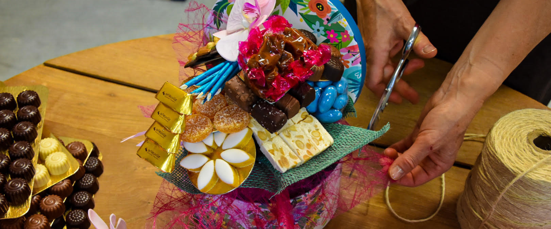 De l'art de la mise en scène photographique à Farandole, créateur de bouquets de chocolats 